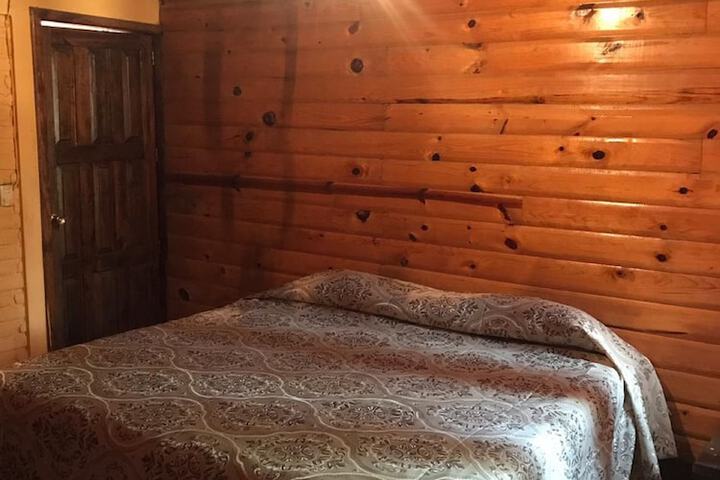 Room 8 of 81
