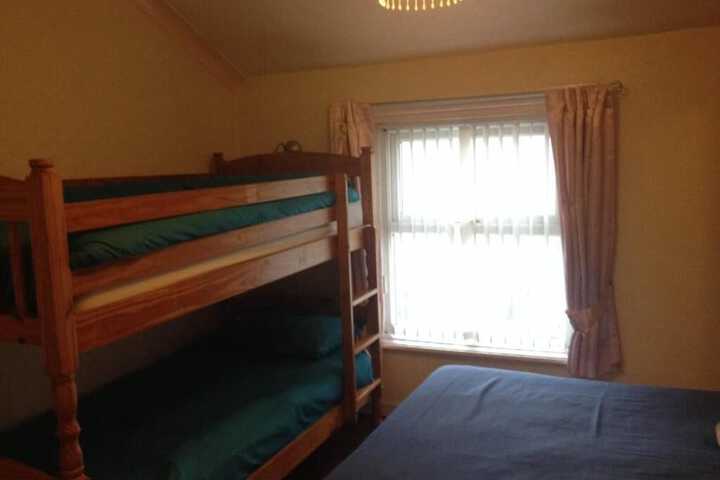 Room 5 of 33
