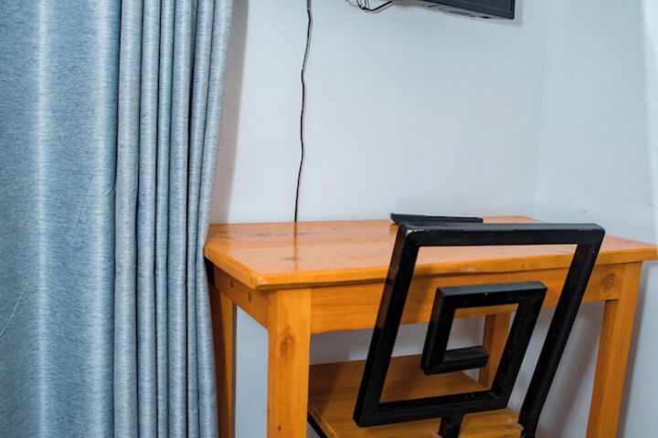 Room 3 of 34
