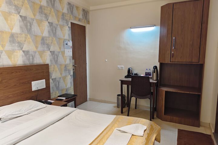 Room 22 of 46
