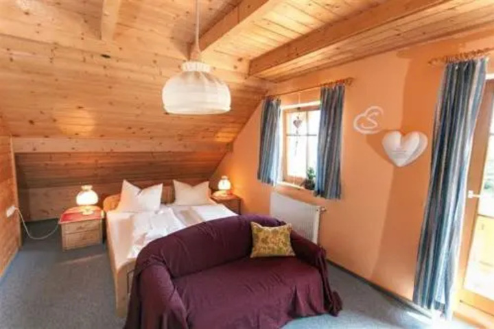 Room 2 of 12