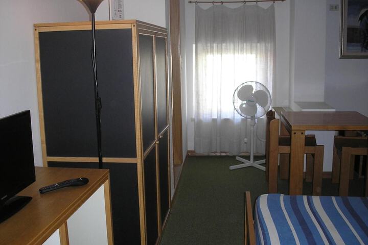 Room 7 of 35