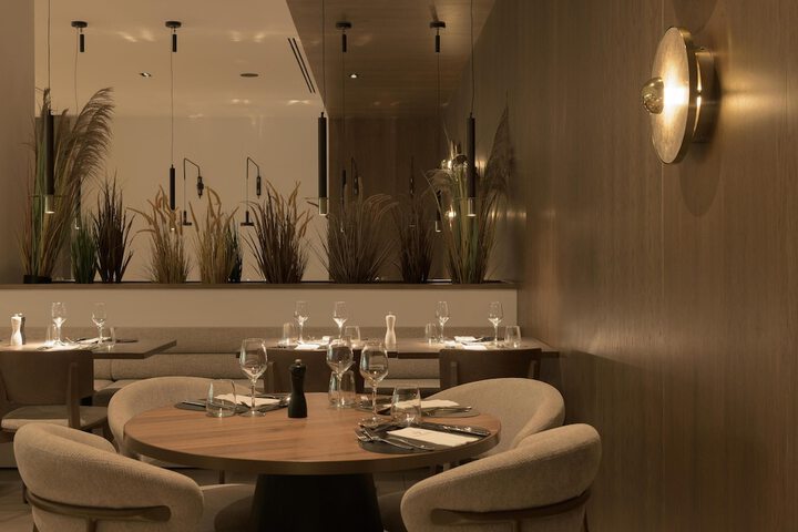 Dining 252 of 357