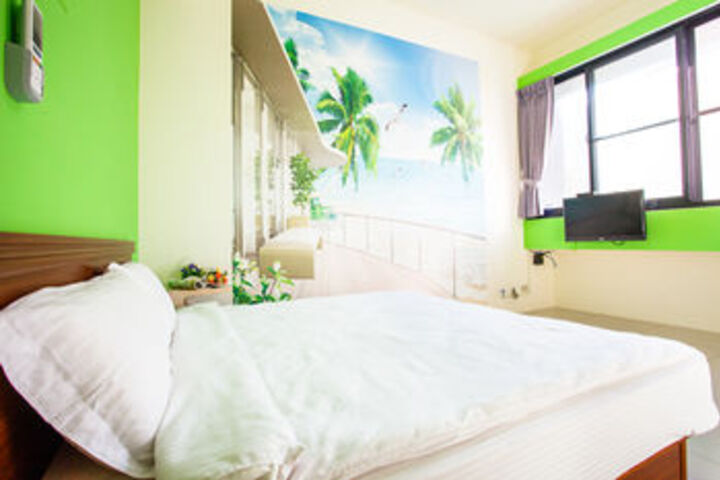 Room 33 of 89