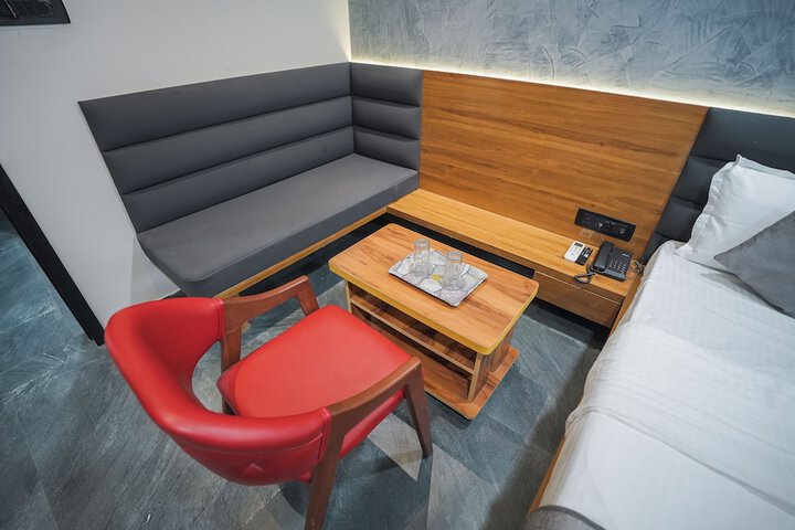 Room 43 of 50