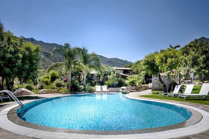 Pool Hotel