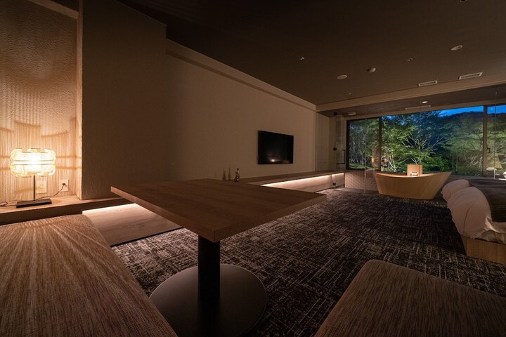 Room 10 of 67