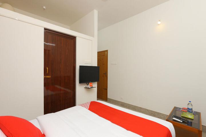 Room 2 of 5