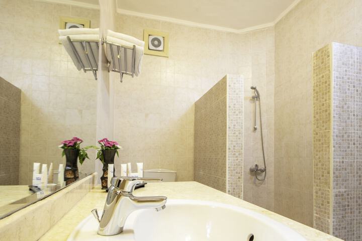 Bath Interior