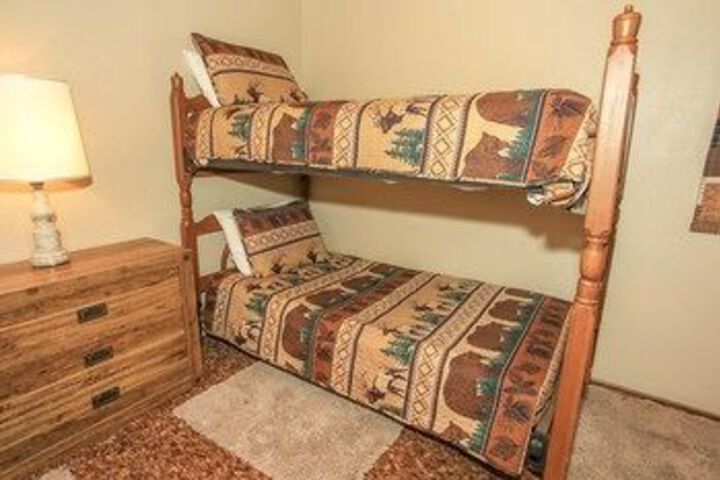 Room 33 of 50