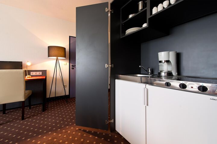 Room 17 of 41