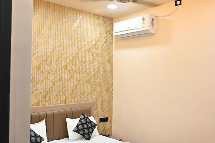Room 3 of 45