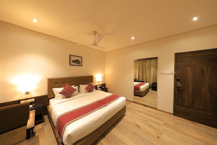 Room 7 of 33