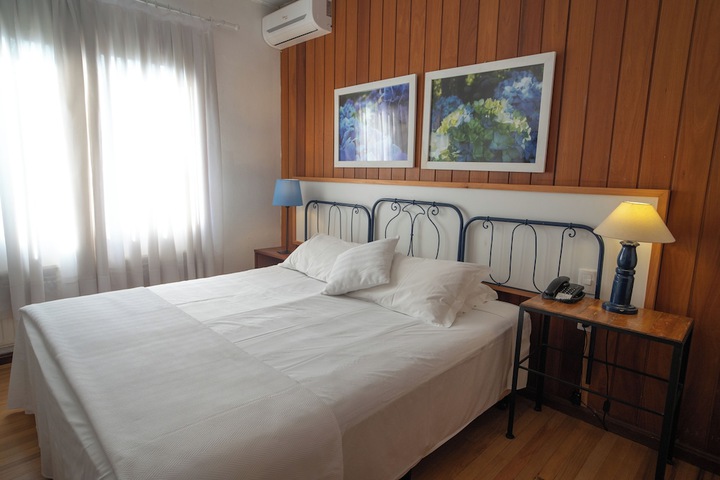 Room 32 of 123