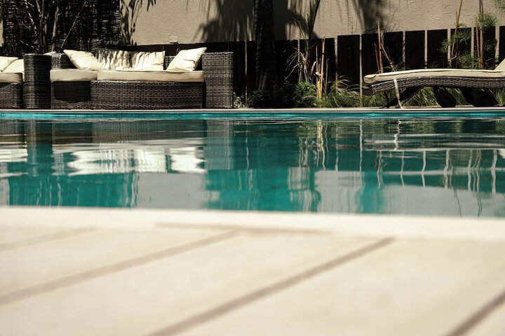 Pool Hotel
