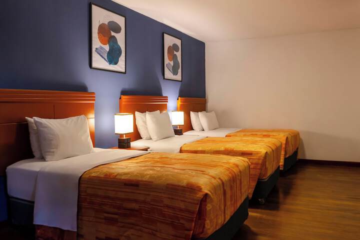 Room 40 of 86
