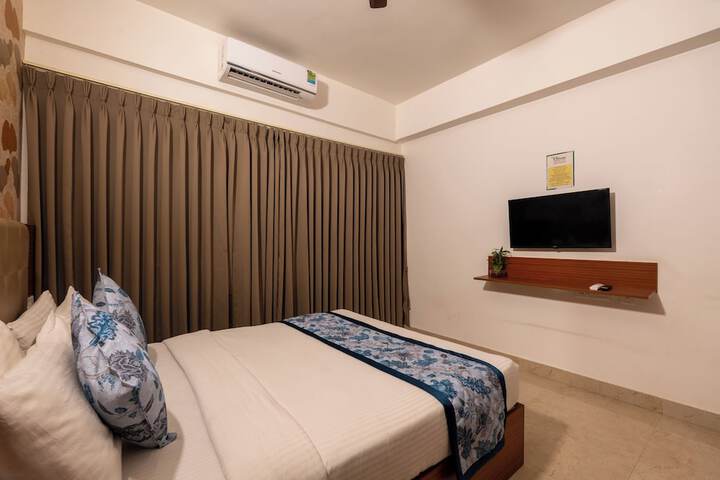Room 6 of 19