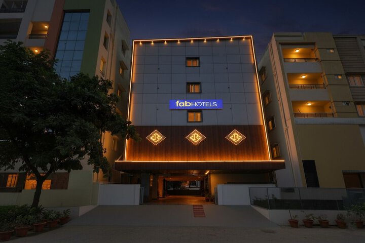Hotel 32 of 32