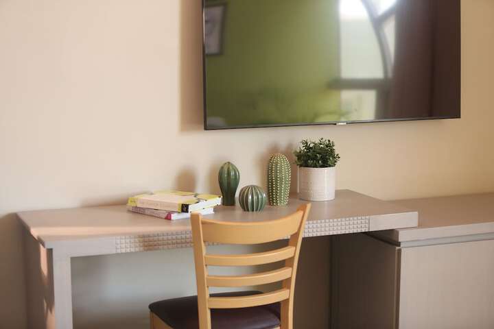 Room 7 of 25