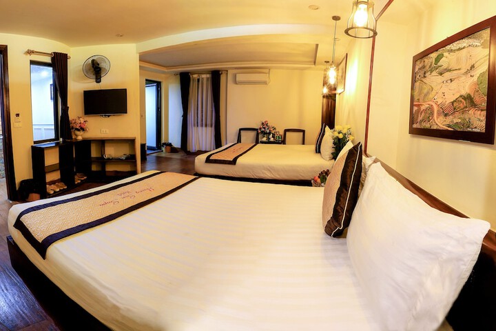 Room 17 of 22