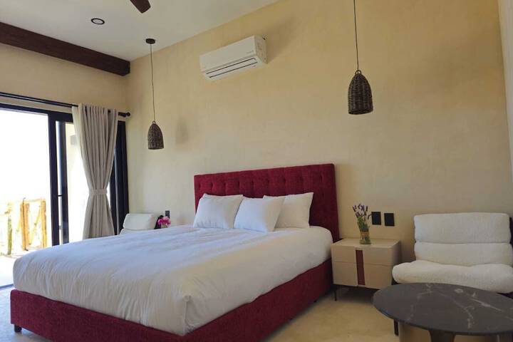 Room 12 of 66