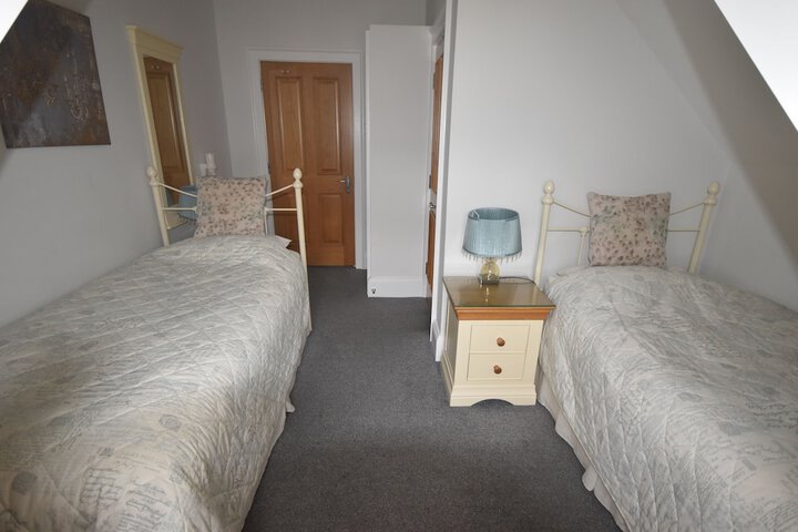 Room 19 of 40