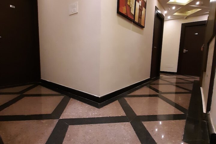 Ballroom/Hall 55 of 72