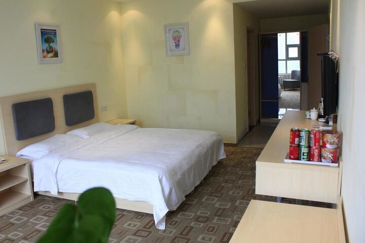 Room 5 of 7