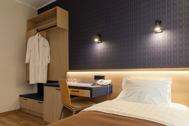 Room 13 of 56