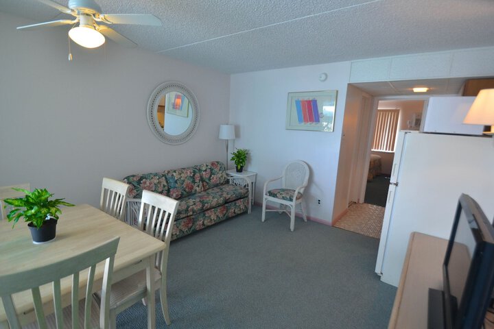 Room 19 of 34