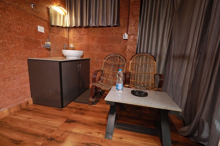 Room 7 of 81