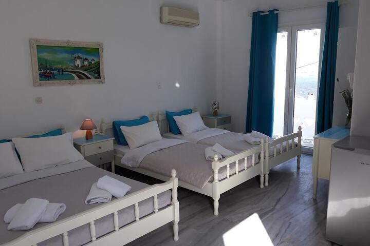 Room 7 of 68