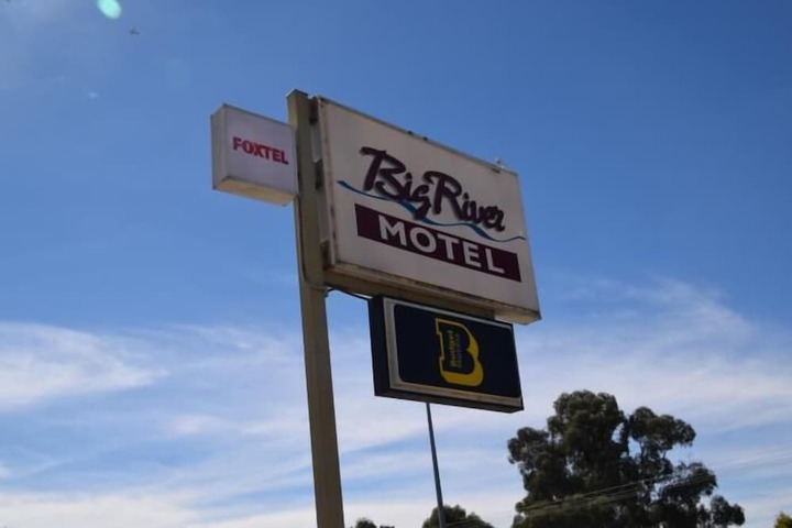 Hotel 75 of 77