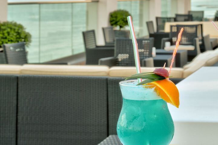 Lounge 59 of 89