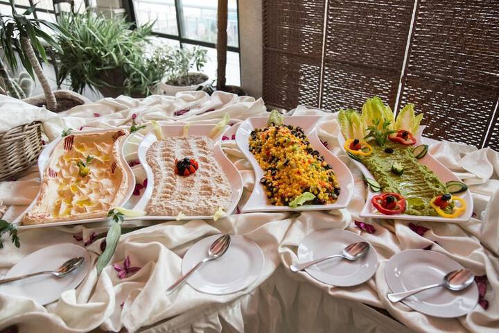 Dining 20 of 45