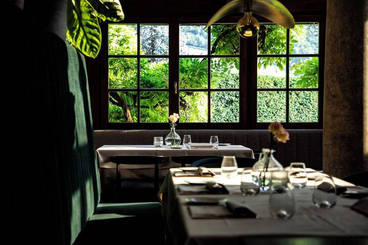 Dining 63 of 84