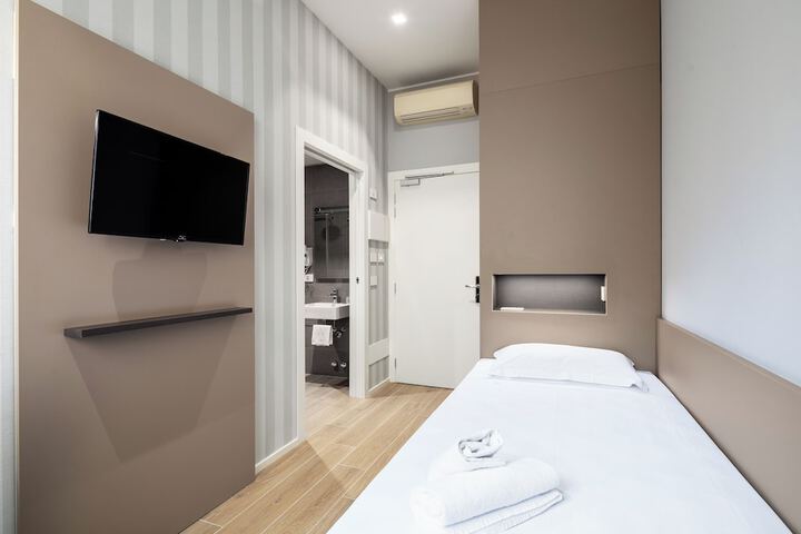Room 20 of 51