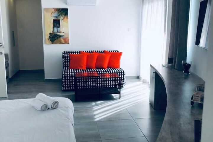 Room 60 of 99