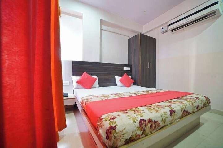 Room 35 of 72