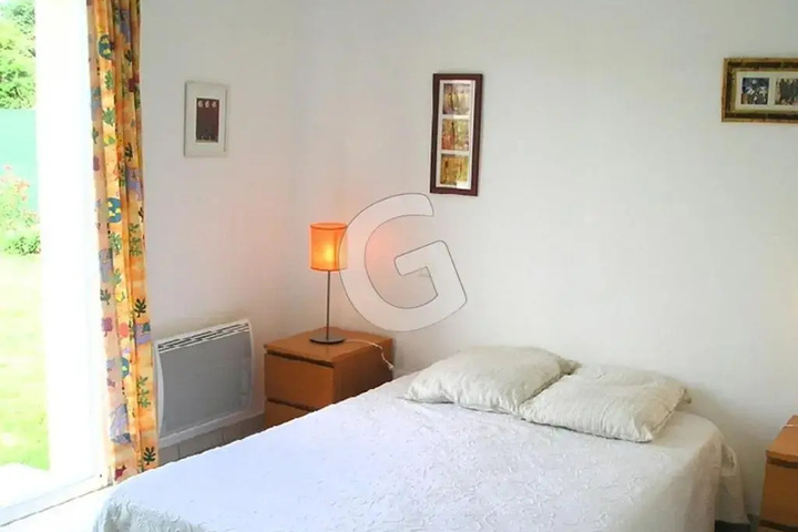 Room 4 of 15