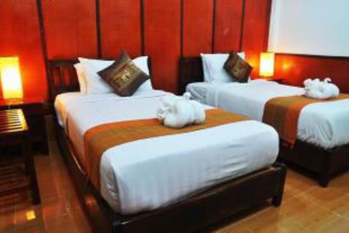 Room 1 of 4