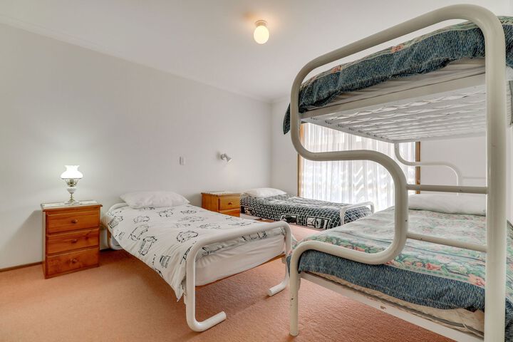 Room 17 of 19
