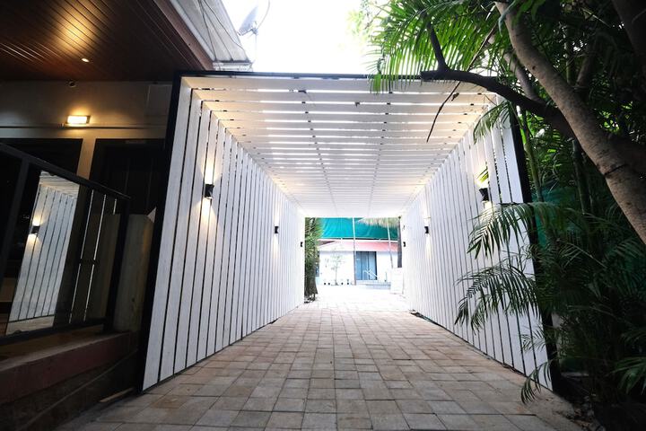 Hotel 55 of 68