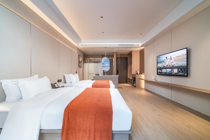 Room 26 of 62