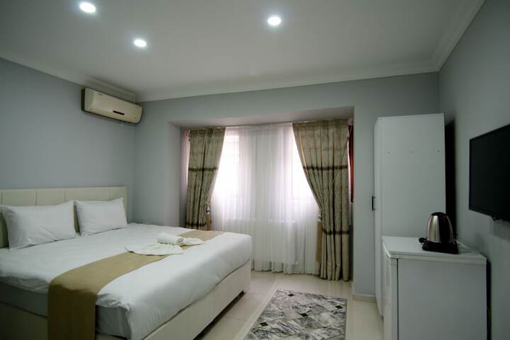 Room 34 of 83