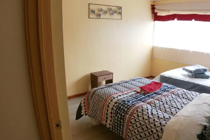 Room 3 of 10