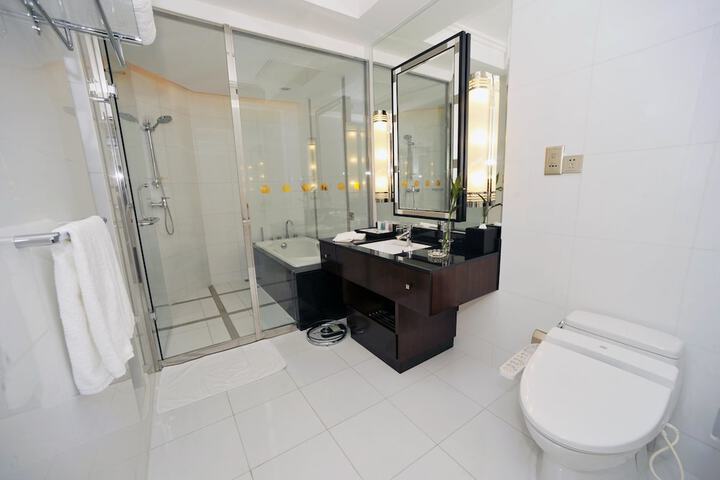 Clean Restrooms