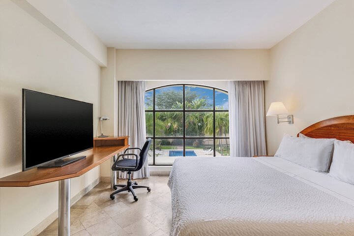 Room 3 of 34