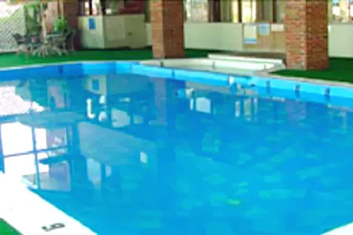 Hotel Pool