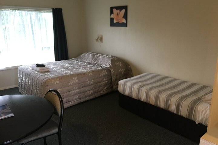 Room 3 of 62